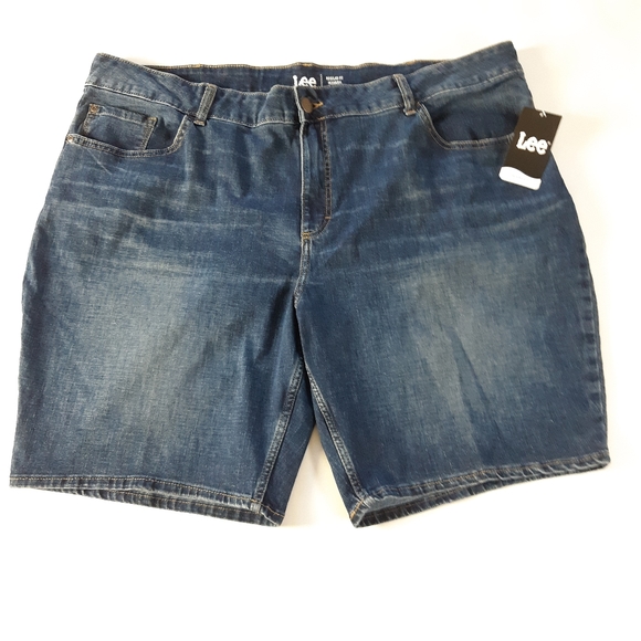 NWT New Lee Bermuda Denim Jean Shorts 26W Plus - Picture 1 of 7